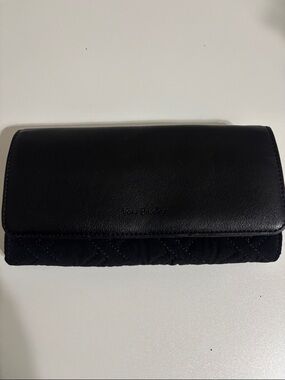 Vera Bradley Audrey Black Quilted & Leather Wallet. 8”w x 4.5”h